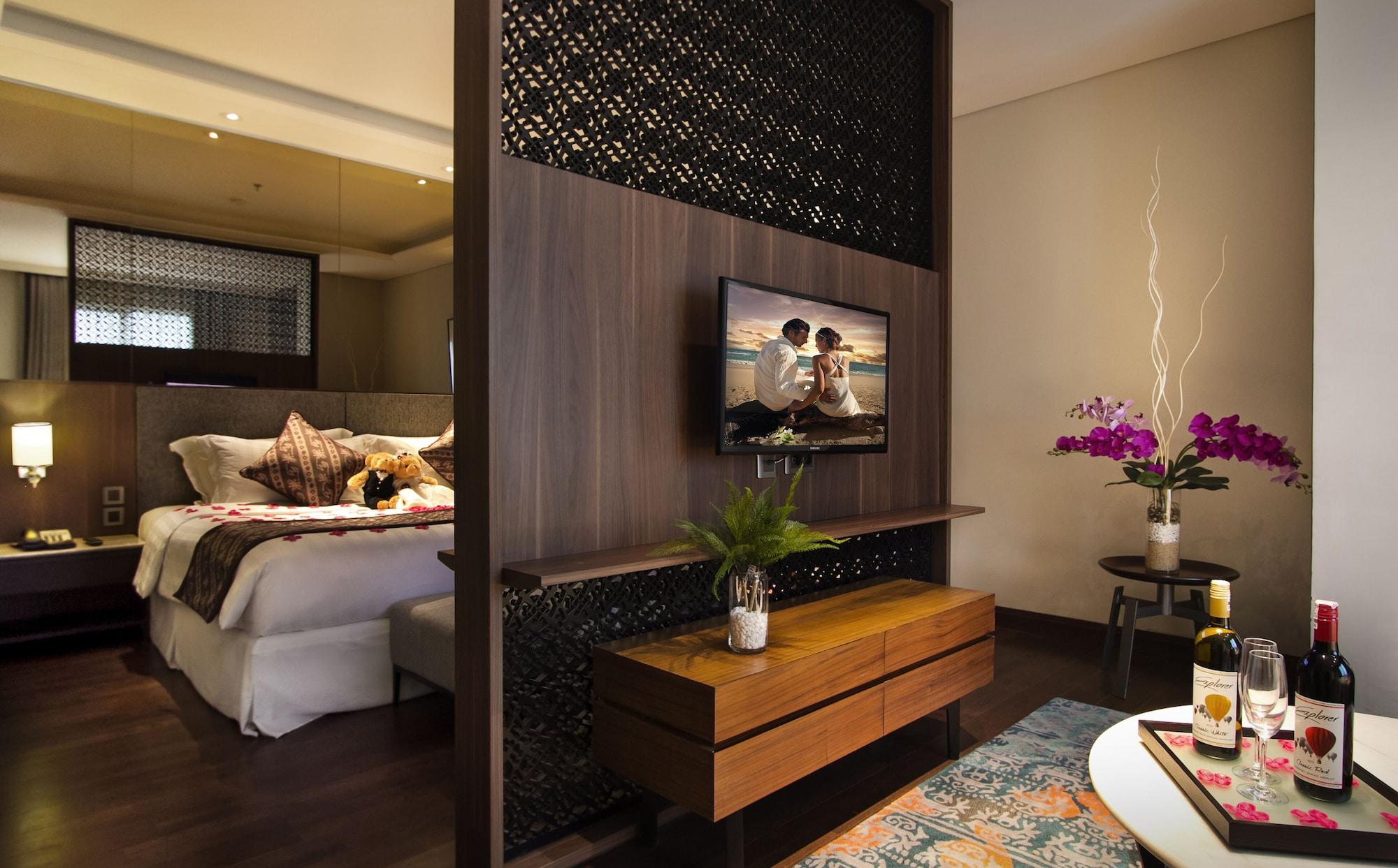 Ascott Waterplace Surabaya Exterior photo