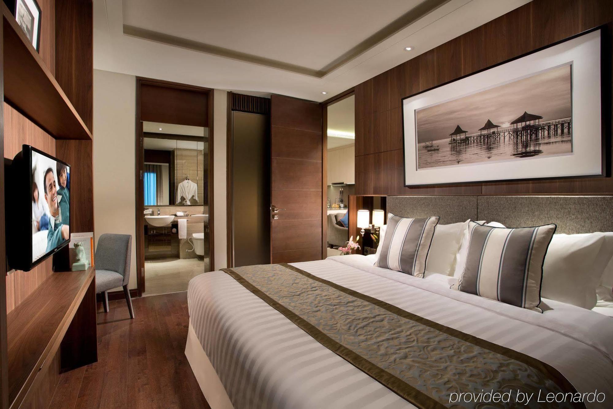 Ascott Waterplace Surabaya Exterior photo