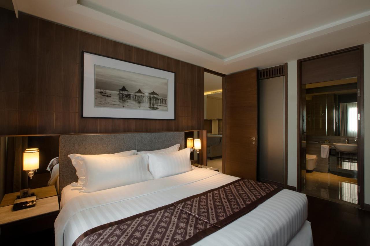 Ascott Waterplace Surabaya Exterior photo